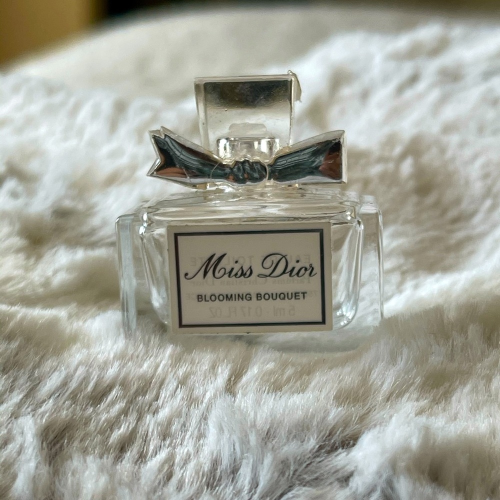 Mini Miss Dior decor
